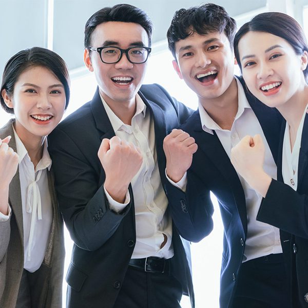 Why-Choose-Us_Group-Worker Why-Choose-Us_Group-Worker